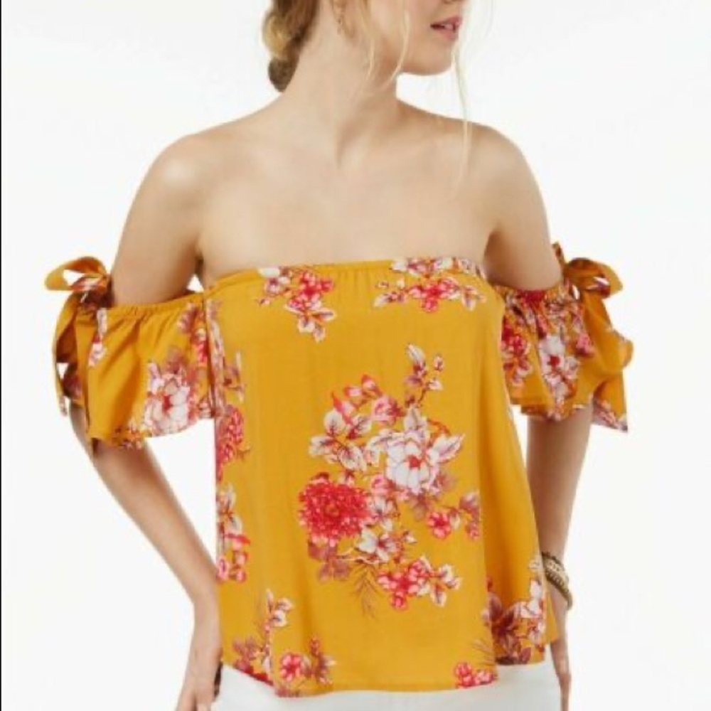LAST CHANCE off the shoulder floral print top NWT